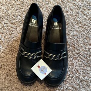 NWT White Mountain Women's Black Chain Healed Loafers